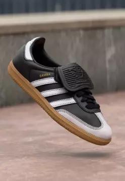 adidas 아디다스 오리지널스 삼바 LT W - 운동화 기본 검정/신발 흰색/금속 금색 7457105