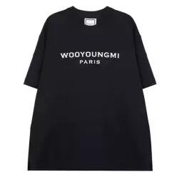 우영미 네이비 프론트 로고 티셔츠 W261TS02-704N
