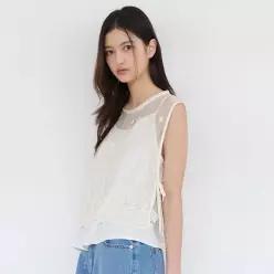 매장정품 써스데이아일랜드 KiiiKiii 착용 꽃자수 메쉬 슬리브리스 블라우스T264MBL283W 320022