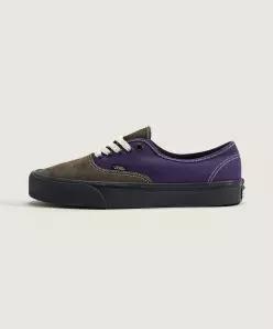 매장정품  VANS VN000D7Y11E1 어센틱 블랙 사이드월:고딕 그레이프 D7Y11E1 가벼운
