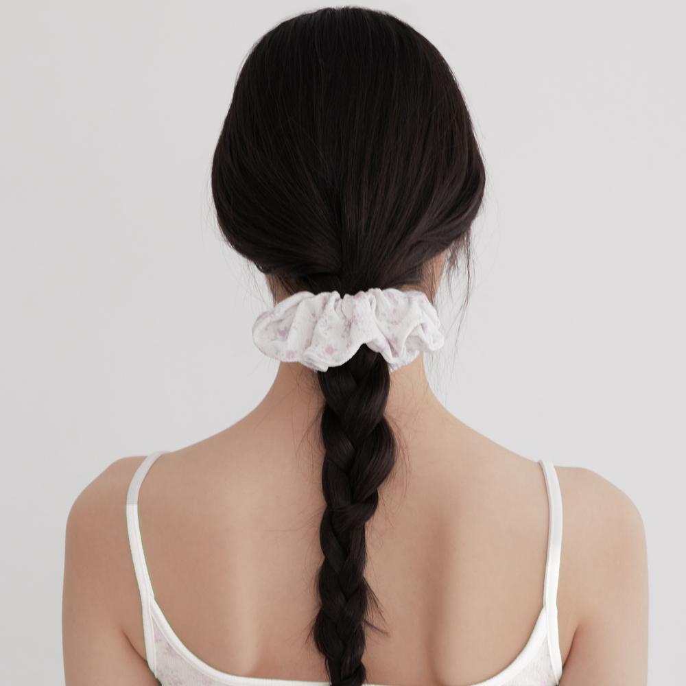 Flower scrunchie (PINK)