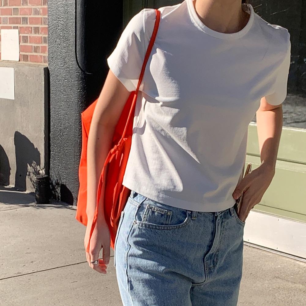 a regular t-sh (white)
