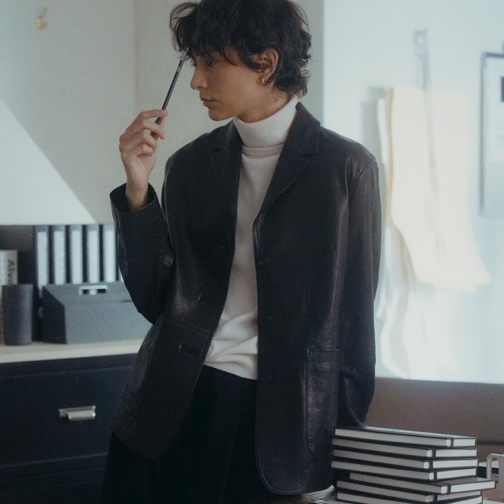 ltalian vegetable leather jacket (black)