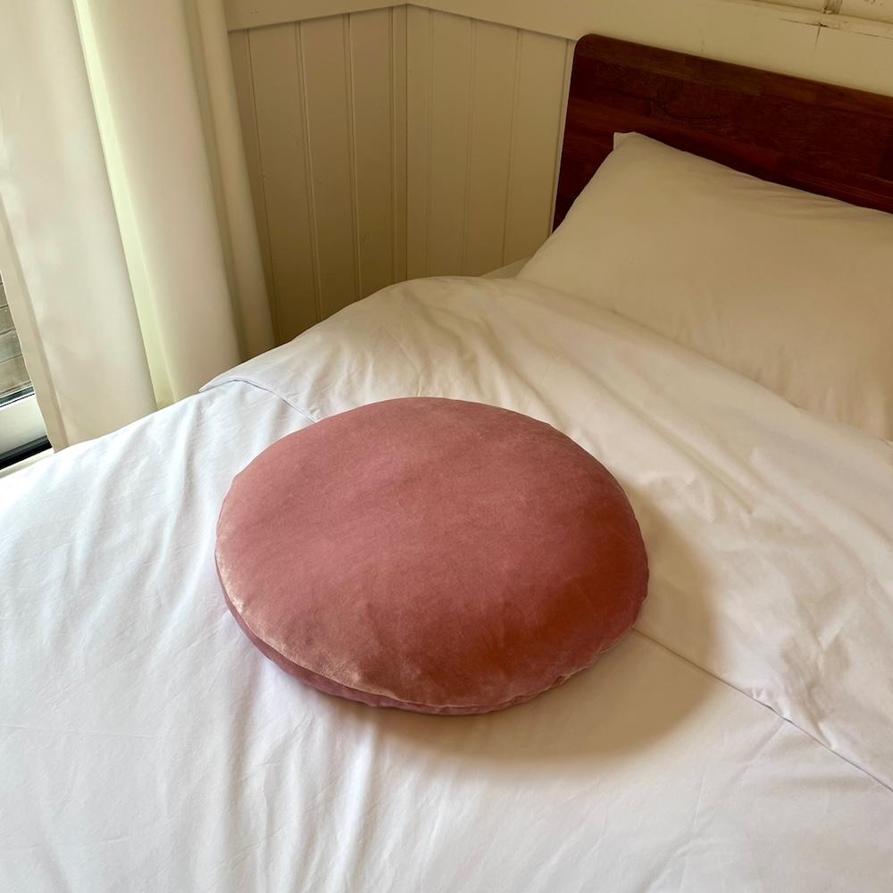 핑크 벨벳 방석 쿠션 Pink velvet floor cushion