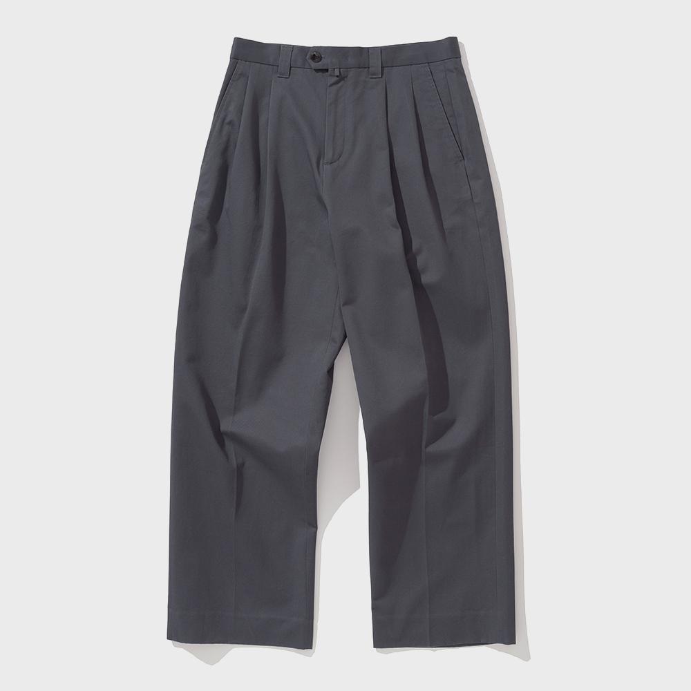 two tuck cropped pants charcoal