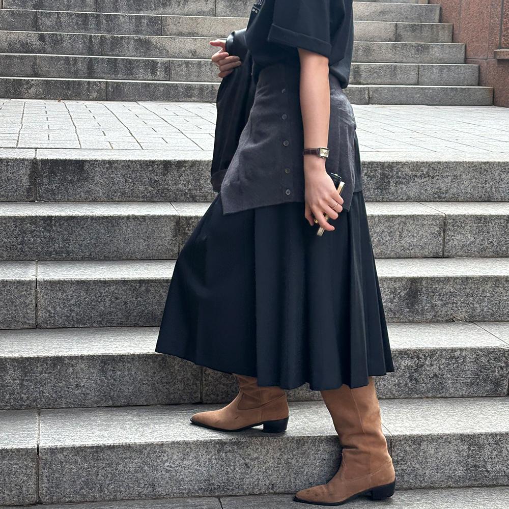 PLEATED LONG SKIRT_BLACK