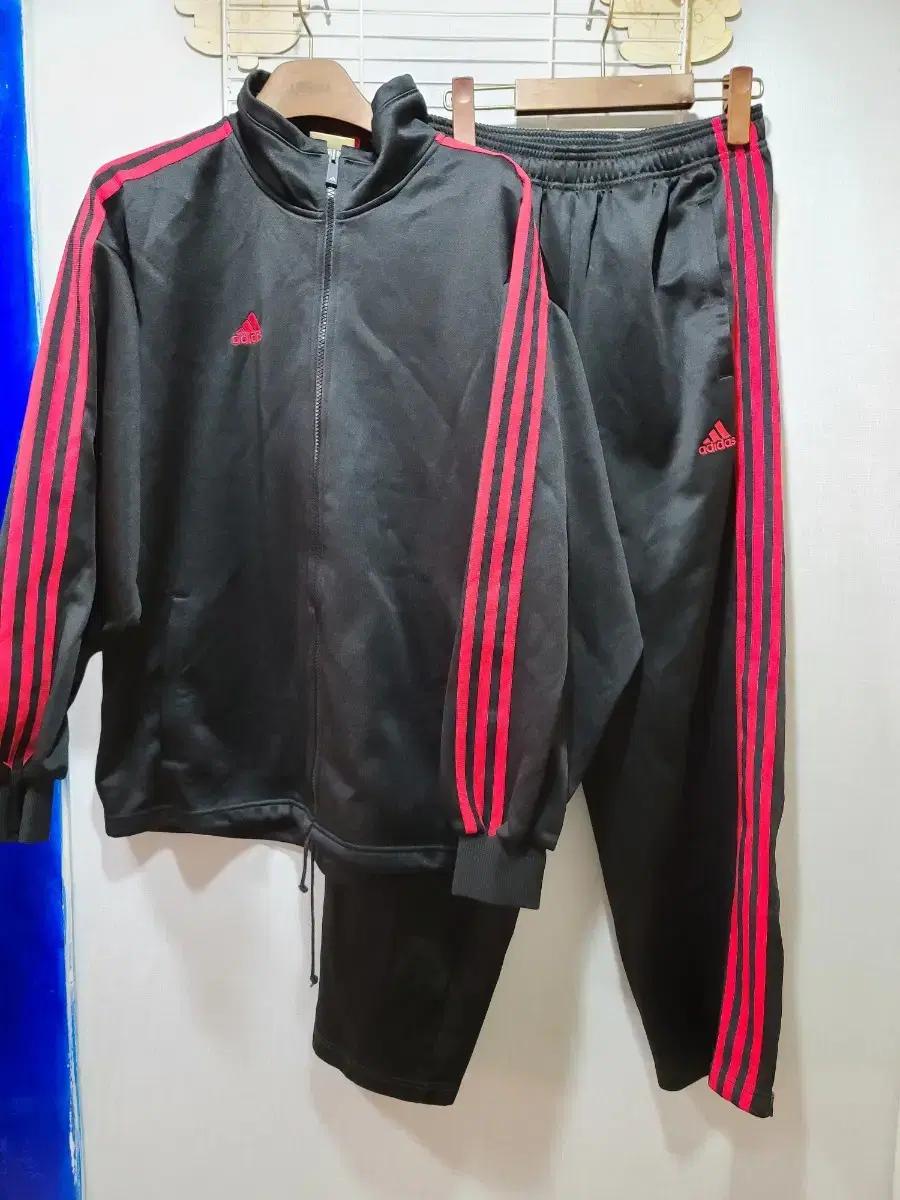 (일본M사이즈) adidas 아디다스 트레이닝복 세트 !