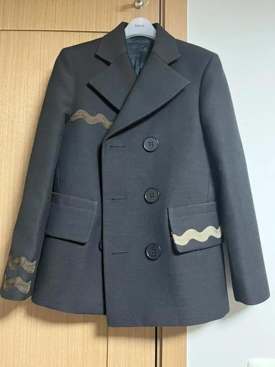 아크네 더블 블레이저 저켓
