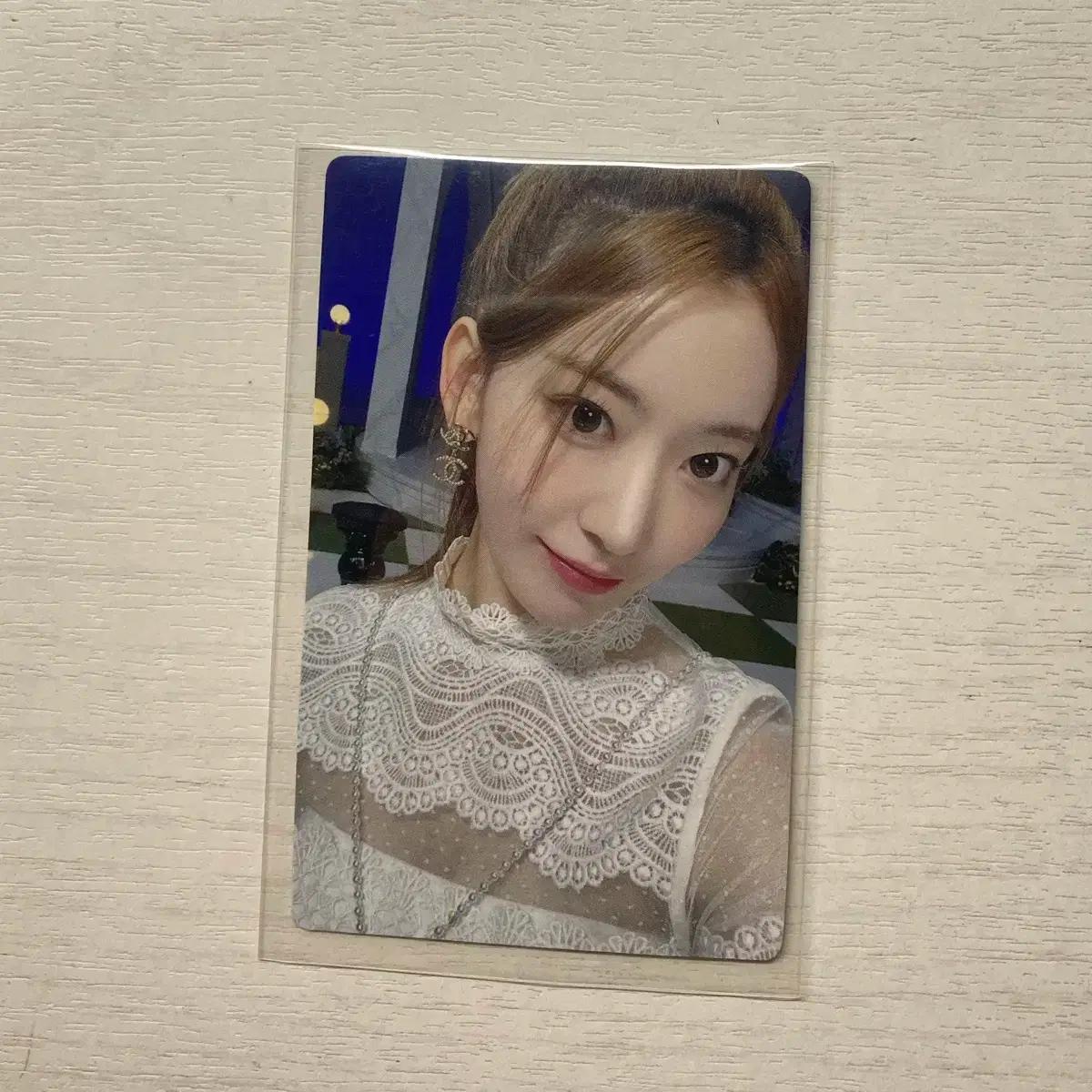르세라핌 사쿠라 피어레스 스탠다드  포카