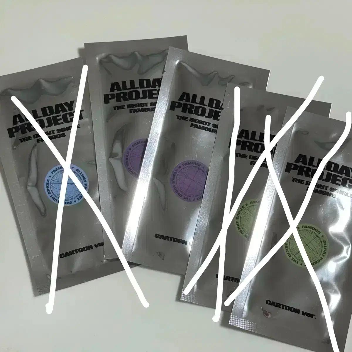 올데이프로젝트 페이머스 위키드 카툰 키링 우찬 애니 영서 미개봉