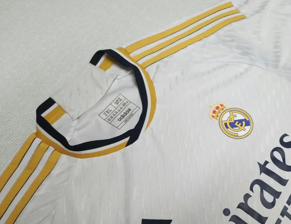 아디다스 레알마드리드 반팔 유니폼 노레터링(2XL)