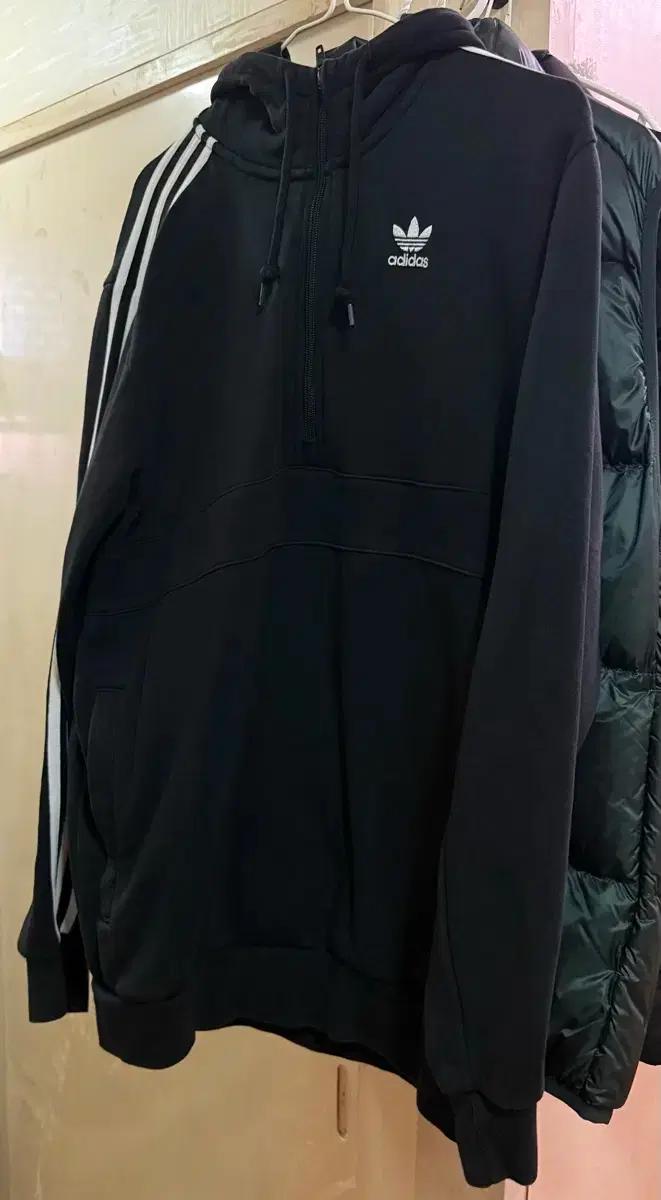 아디다스 하프집업 M