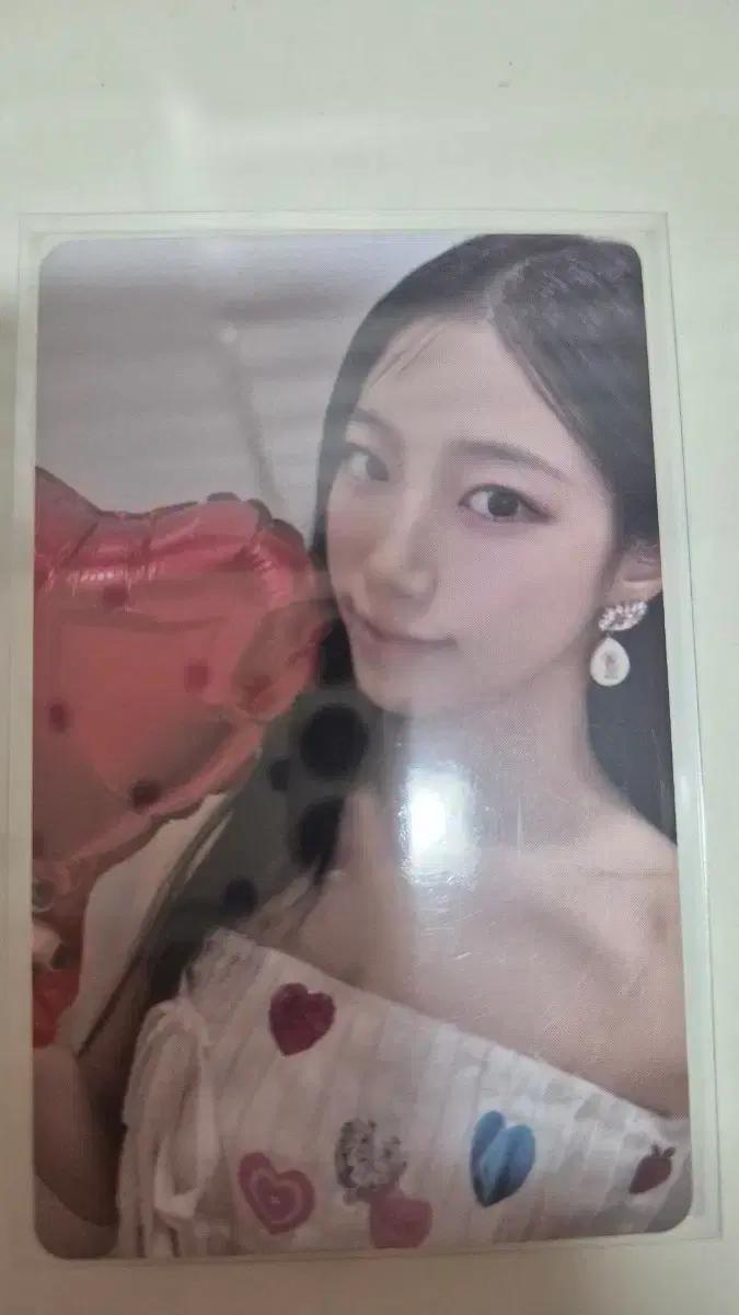 르세라핌 카즈하 이지 위버스 특전 포카