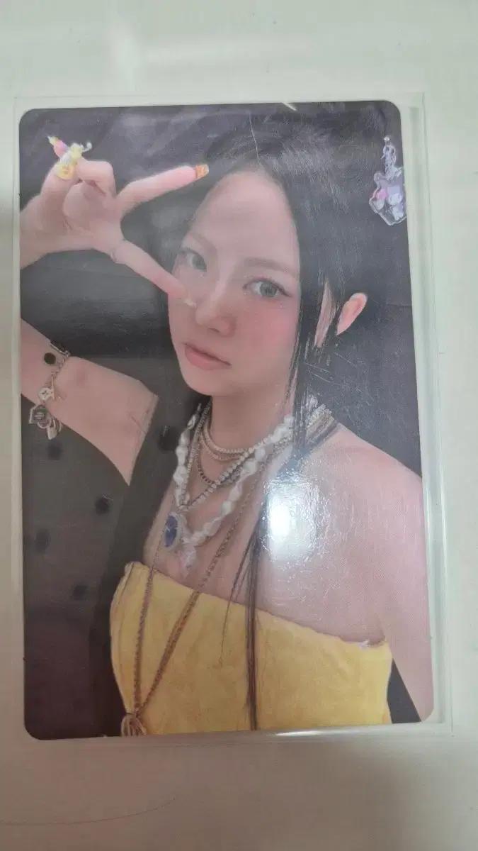 르세라핌 홍은채 이지 위버스 특전 포카