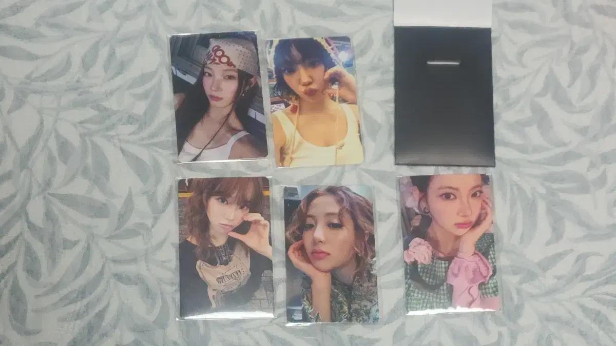 르세라핌 맘스터치 미개봉 포카