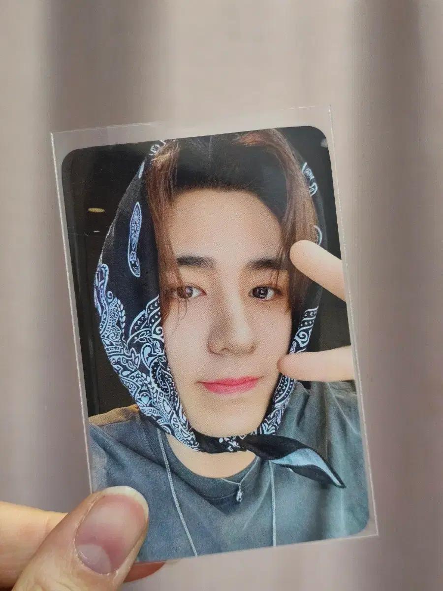 보넥도 뮤브 이한 럭드 양도 반다나