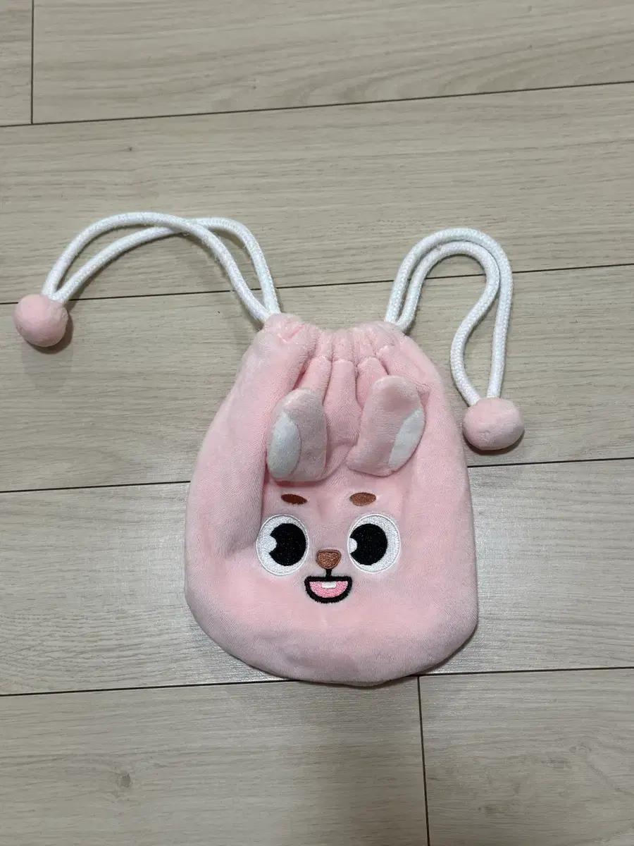 원가이하 데이식스 원필 스트링 파우치