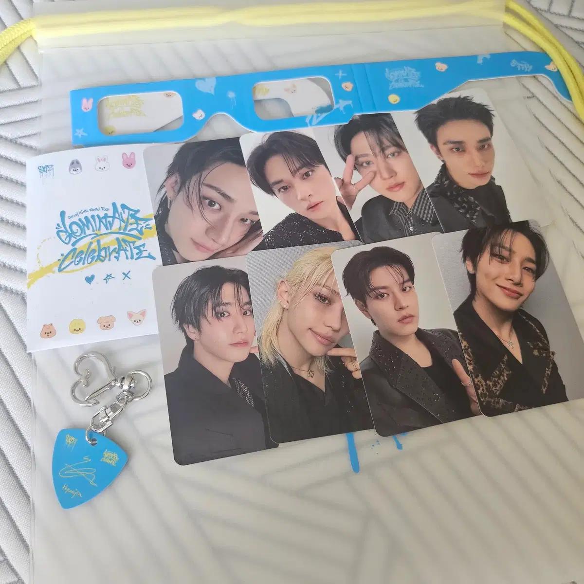 스키즈 스트레이키즈 도미네이트 앙콘 첫콘 콘서트 스테이존 포카