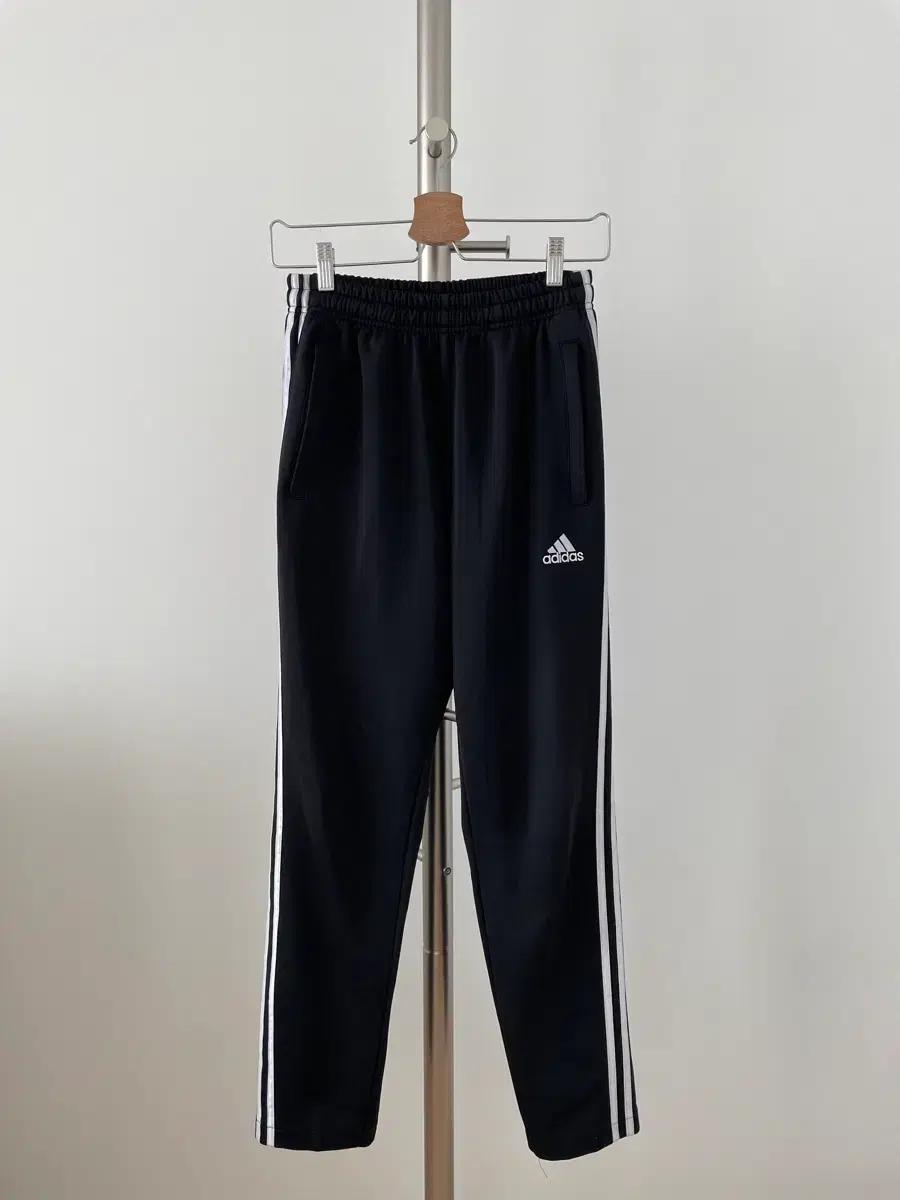 아디다스(adidas) 트레이닝 팬츠