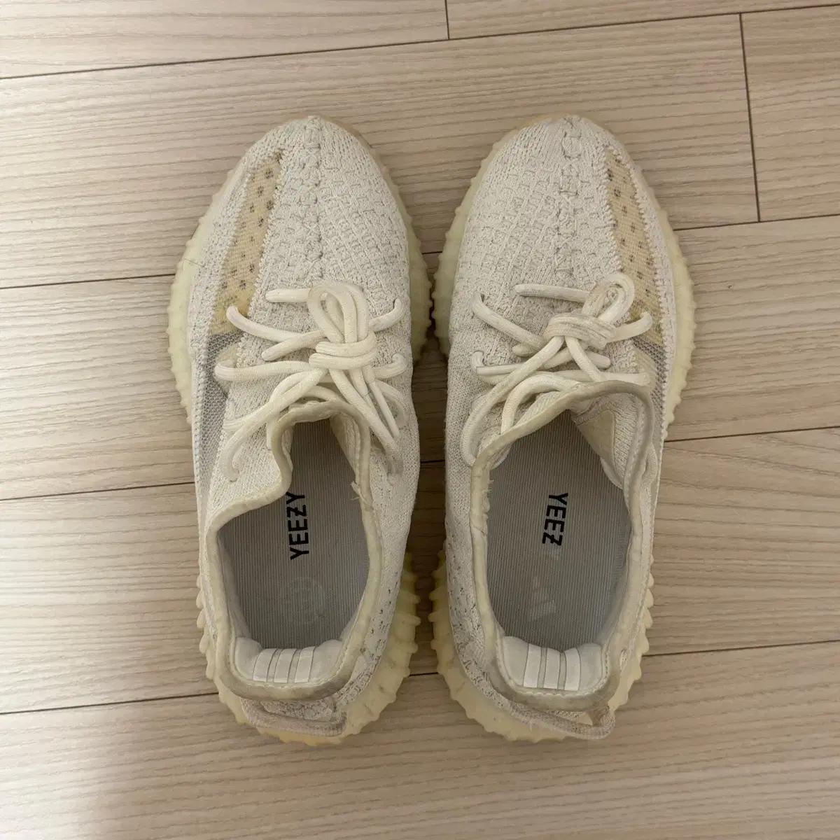 [230] 아디다스 이지부스트 350 V2