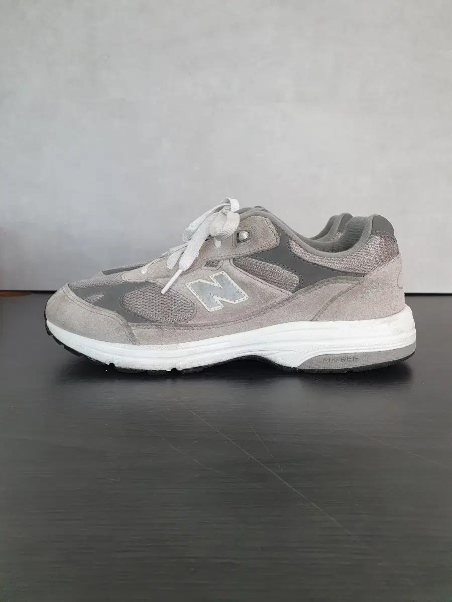 뉴발란스 993 그레이 (250)