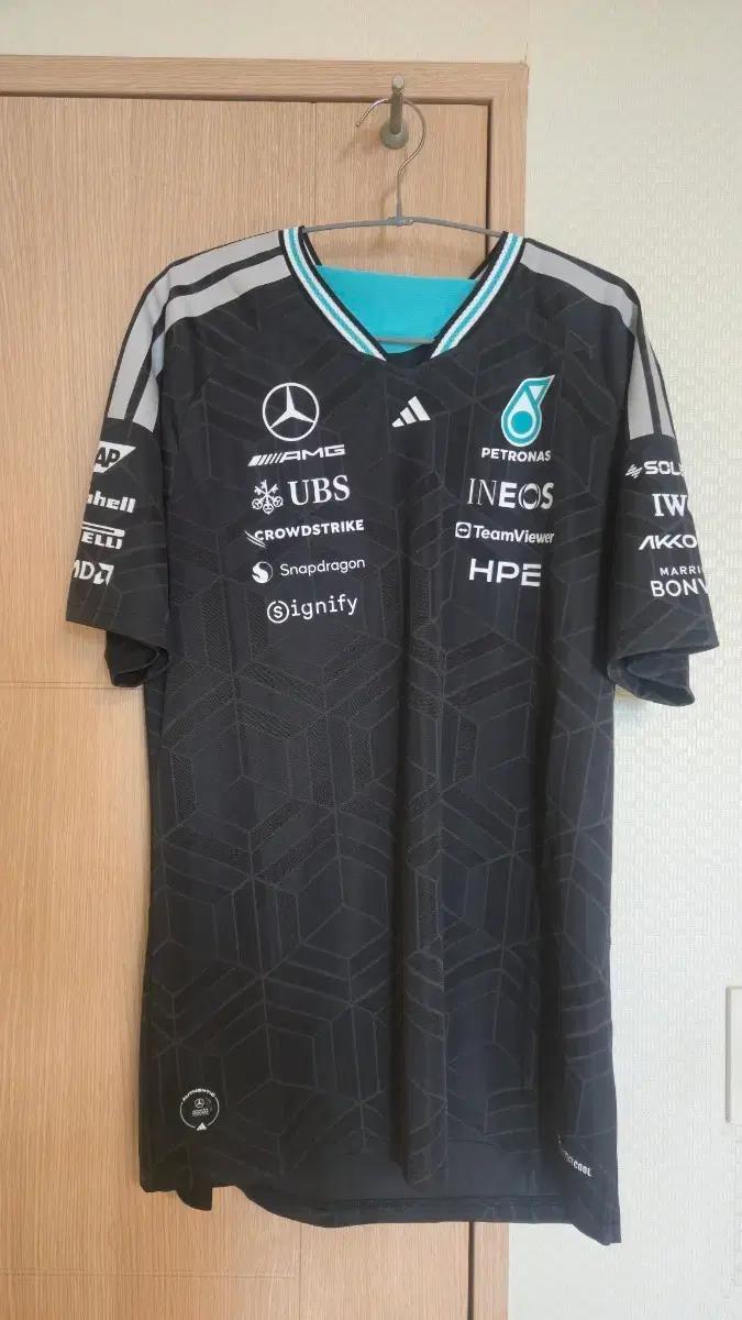 아디다스 x 메르세데스 AMG 페트로나스 F1 팀 드라이버 저지 어센틱