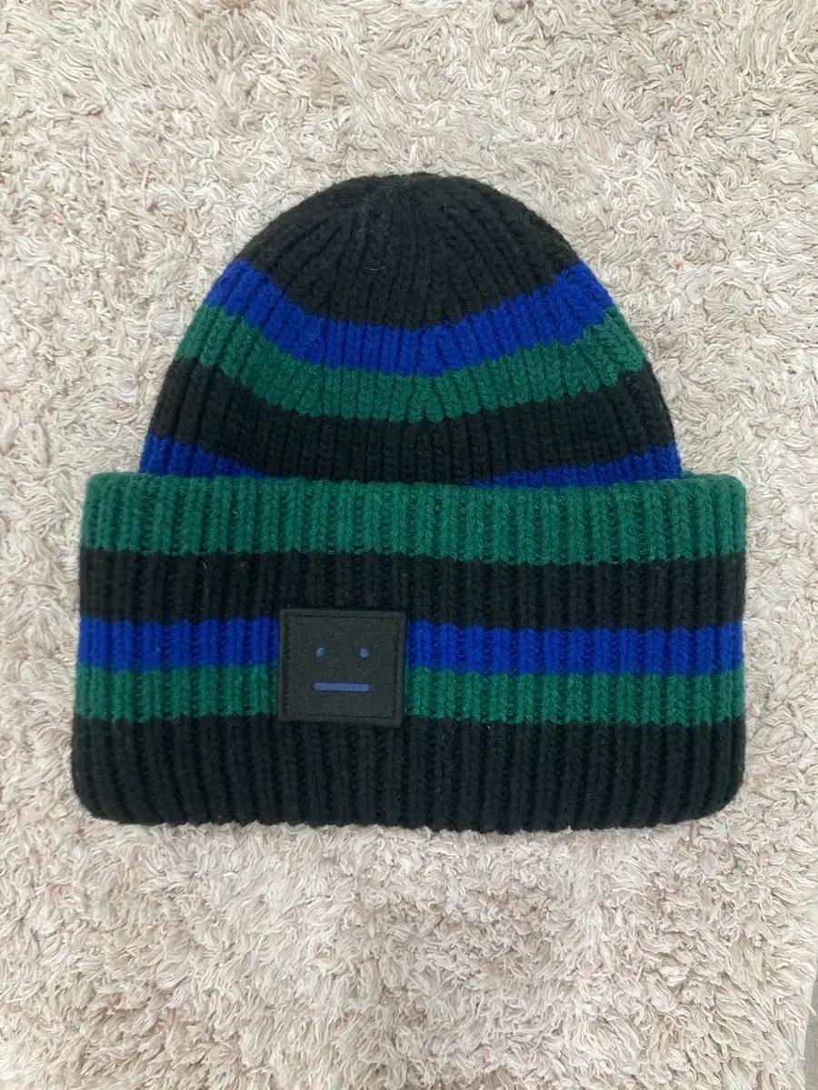 Acne Studios 팬시 울 비니