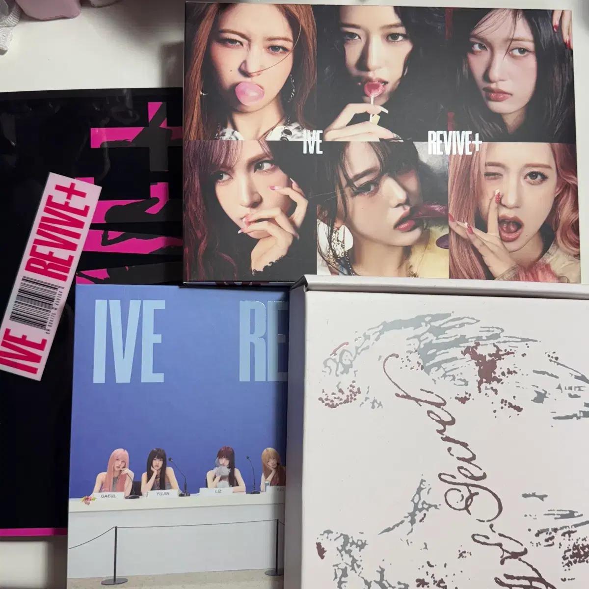 아이브 xoxz 리바이브 개봉 앨범 LOVED IVE ver. 한정반