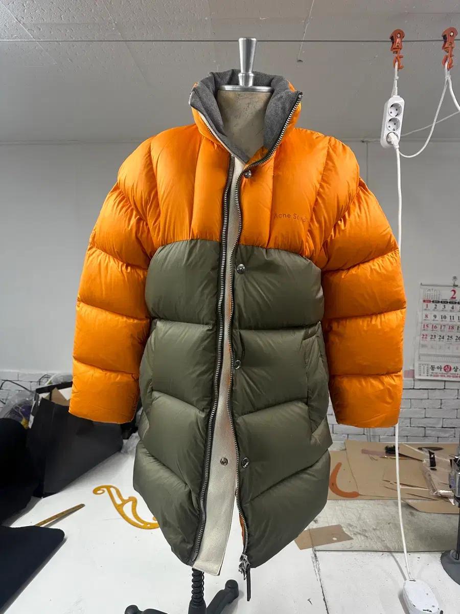 아크네패딩
