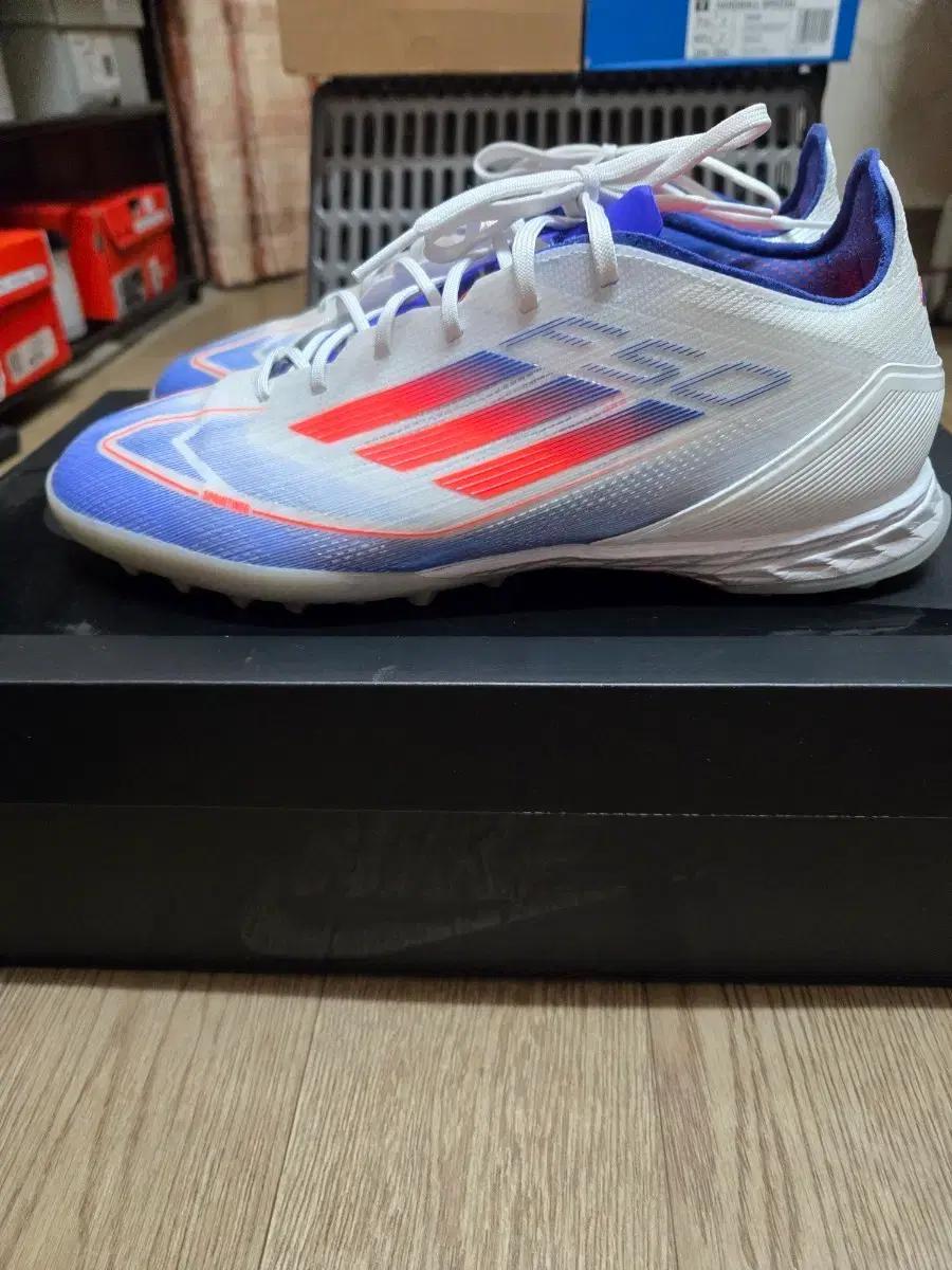 아디다스 F50풋살화 260사이즈