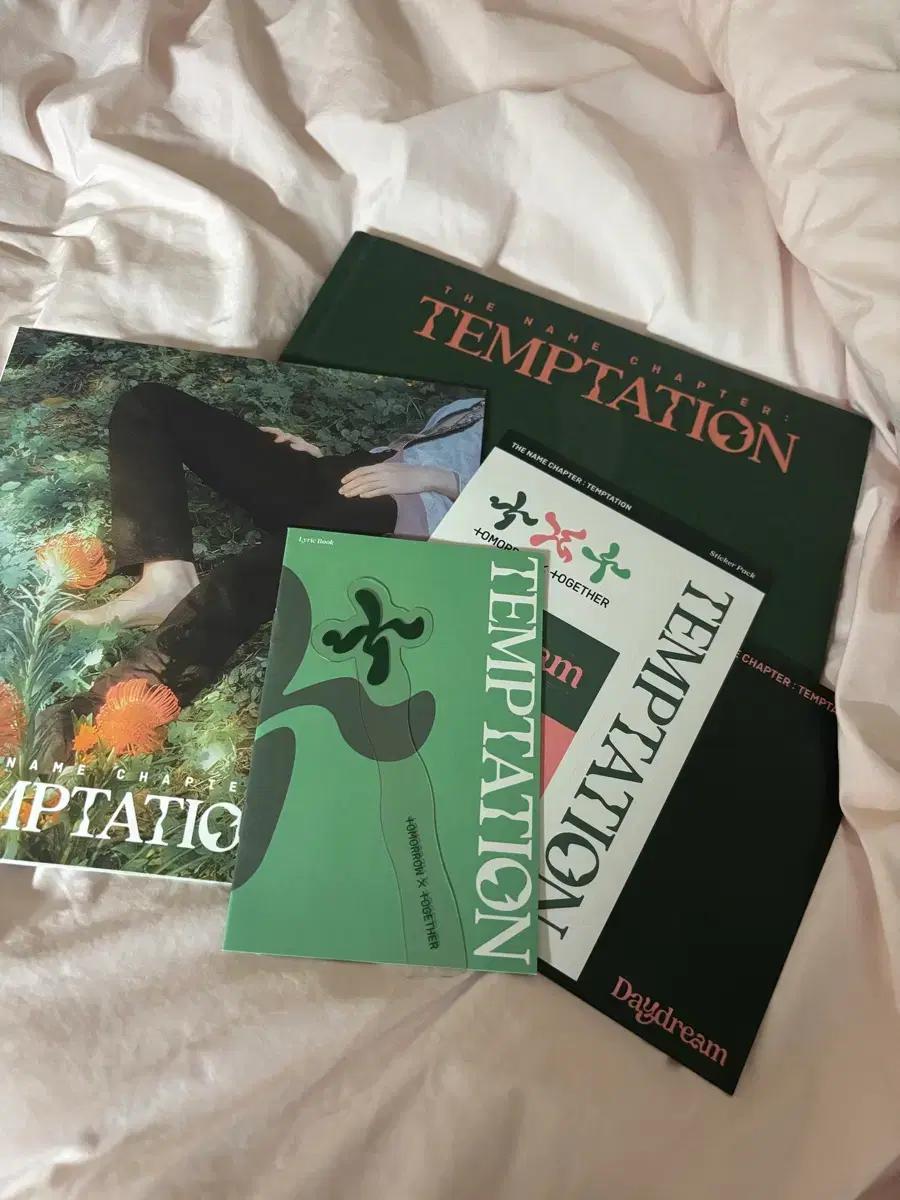 투모로우바이투게더 Temptation 앨범 (뒤에 포카,엽서도 있어요!)