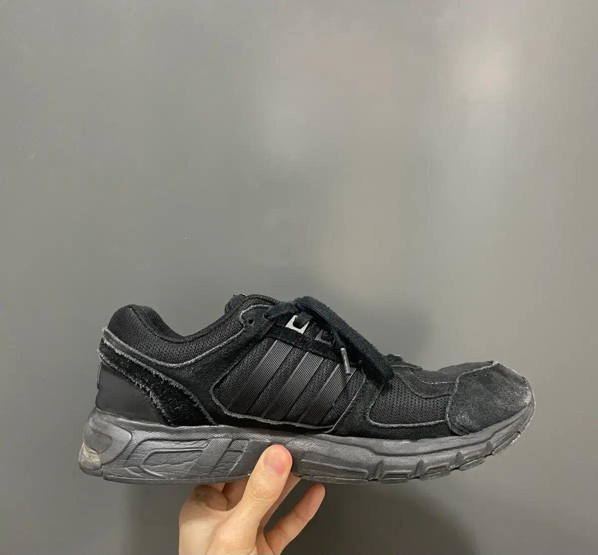 [275] 아디다스 이큅먼트 블랙 /990/993/호카/온러닝/삼바