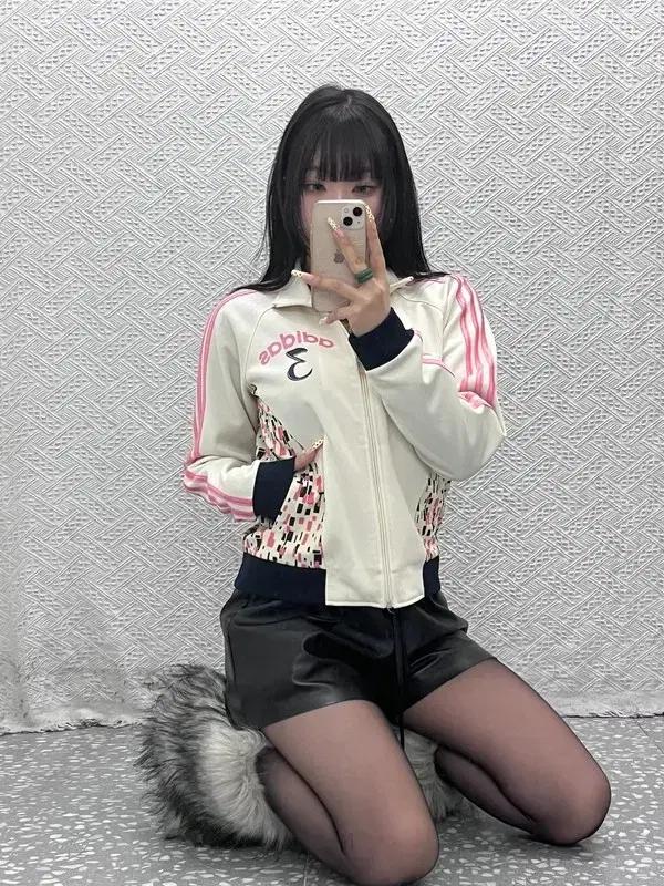 아디다스 Y2K 레트로 그래픽 패턴 딸기우유져지 집업 95 C09747