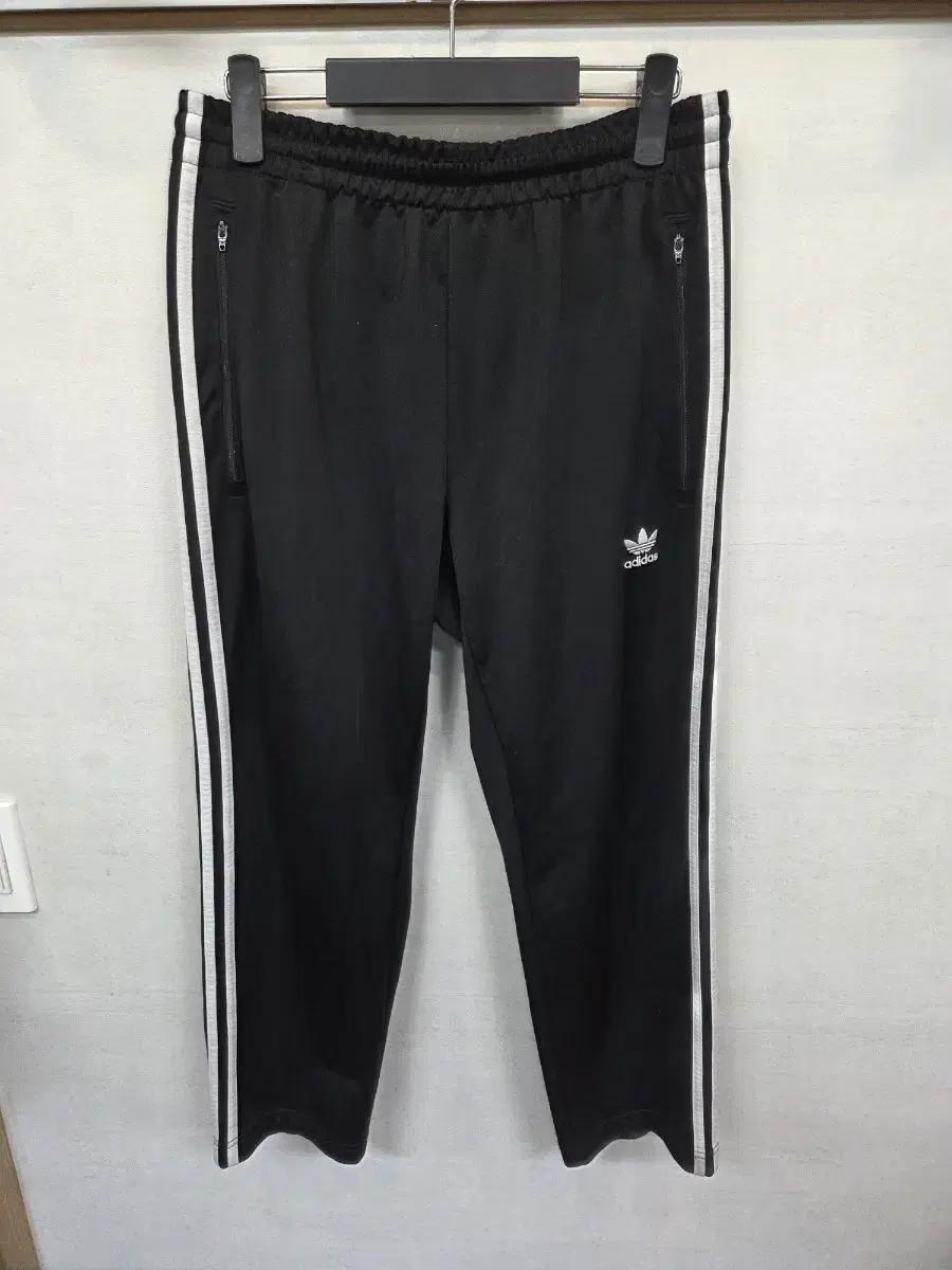아디다스 파이어버드 트랙팬츠 검흰 xl