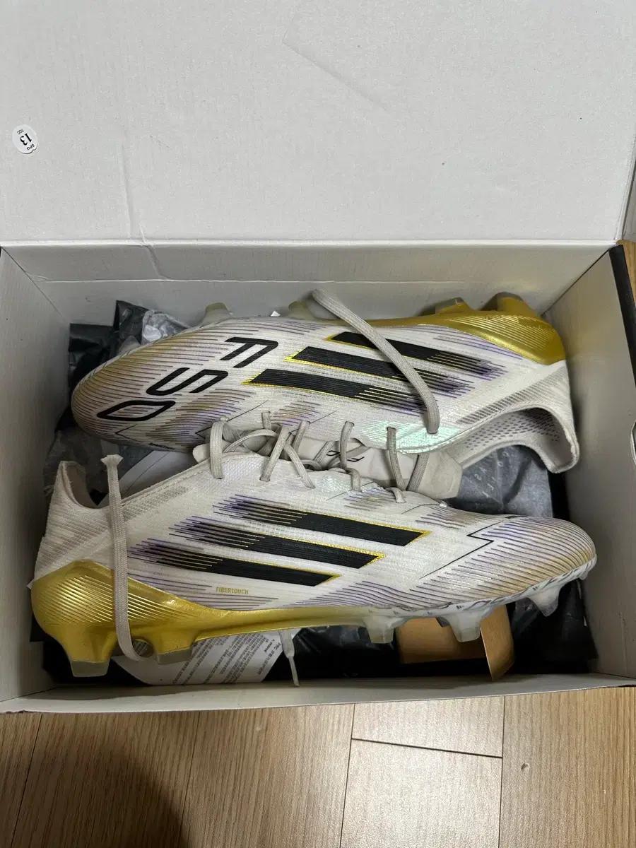 아디다스 f50 엘리트 풀박스 판매합니다