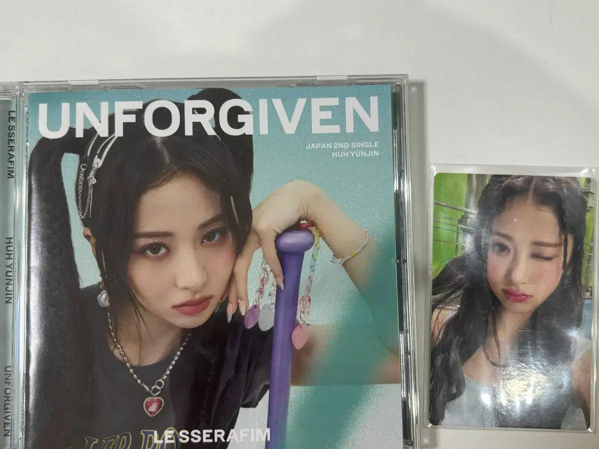 르세라핌 언포기븐 허윤진앨범 포카 판매합니다