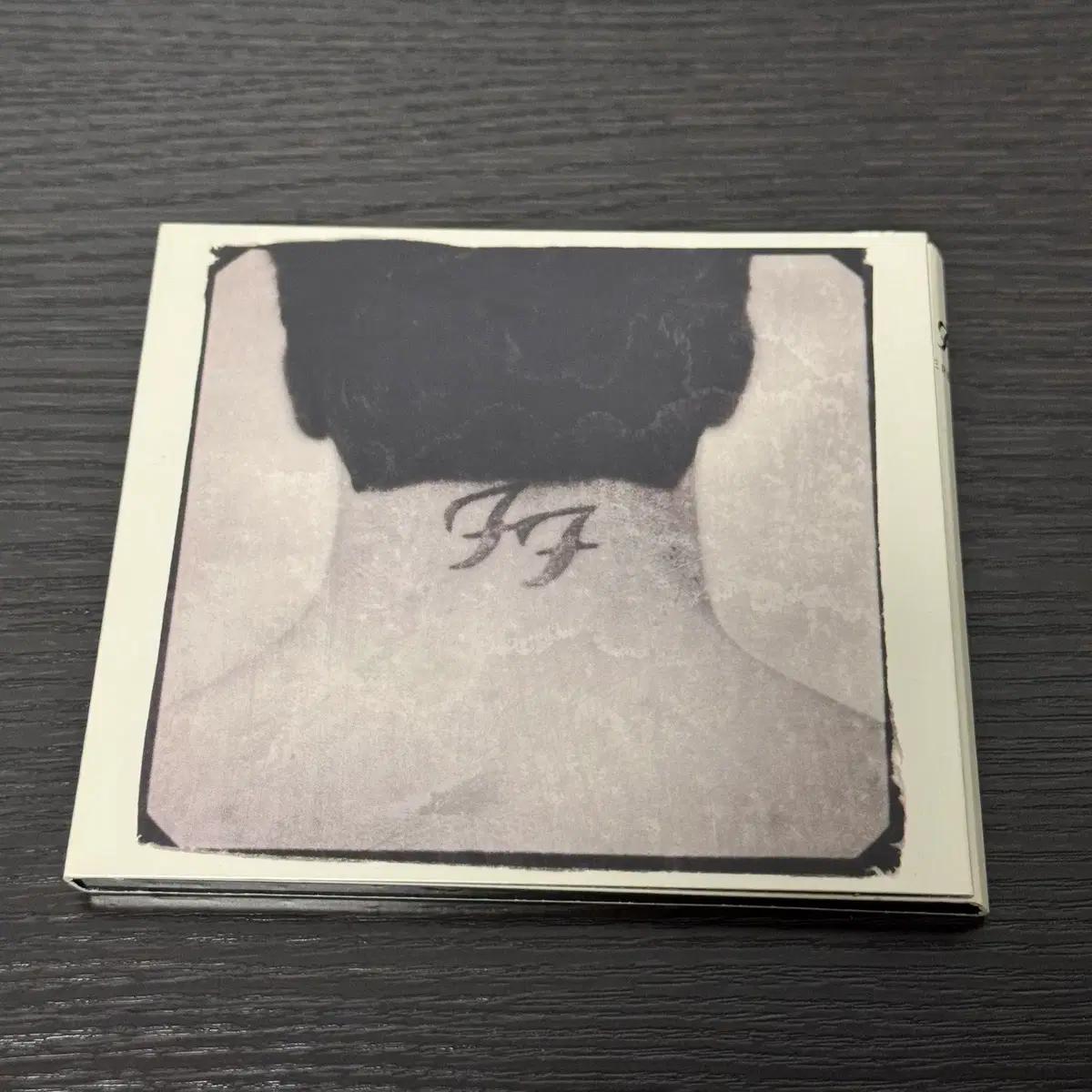 Foo Fighters-There Is Nothing Left(미국반)