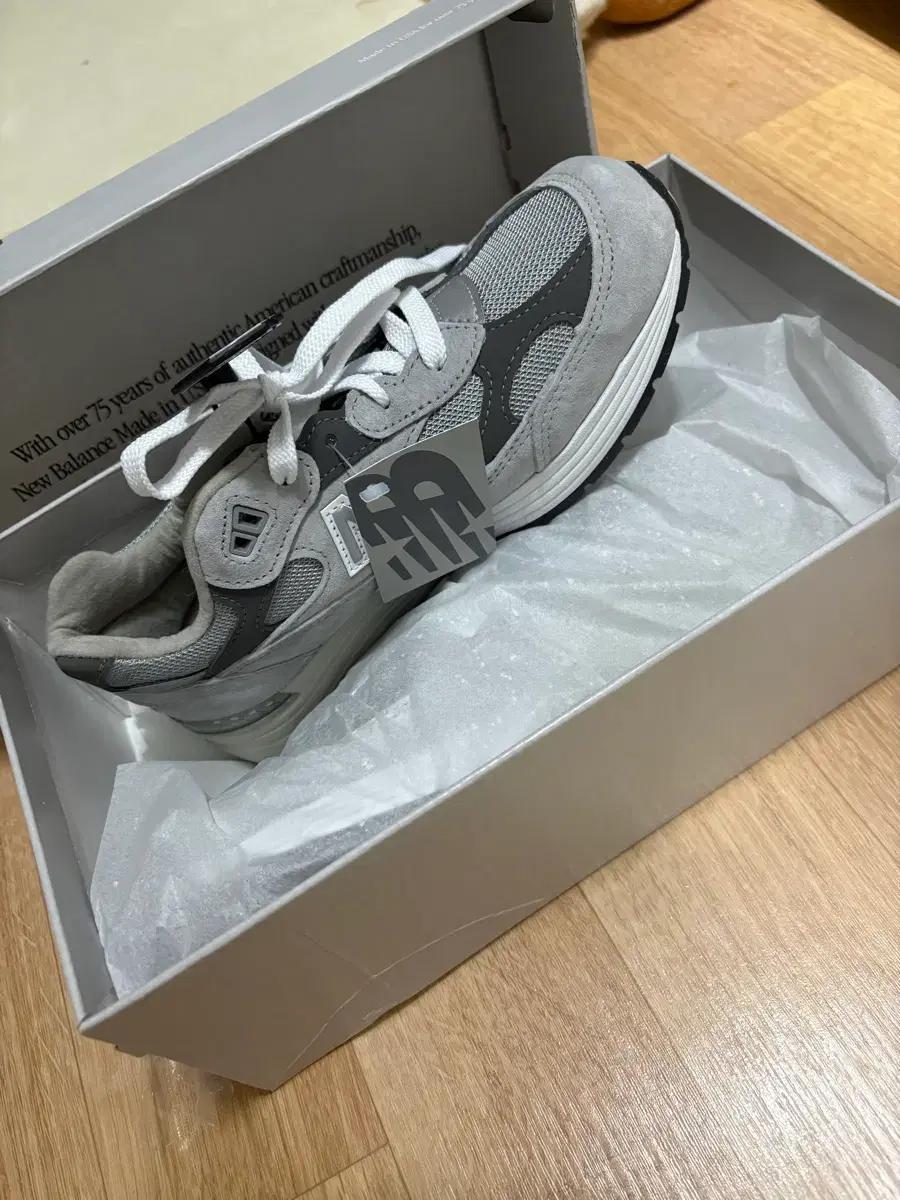 뉴발란스 USA 992 새상품 235 크림구매