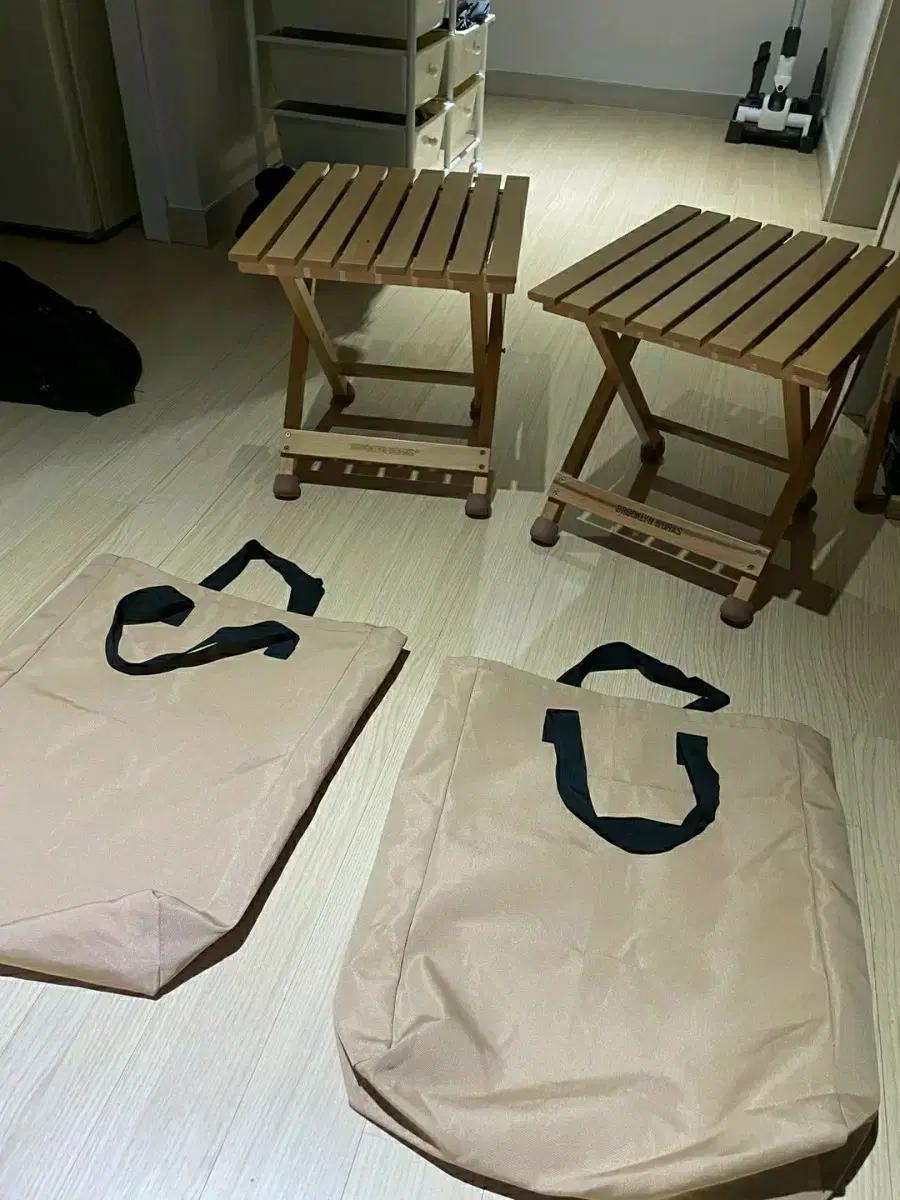 캠핑 접이식 의자+원목 상판 테이블+가방 세트 2개