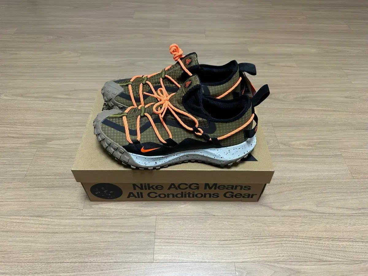 나이키 ACG 마운틴플라이 고어텍스 SE 헤이즐 러쉬 285 28.5