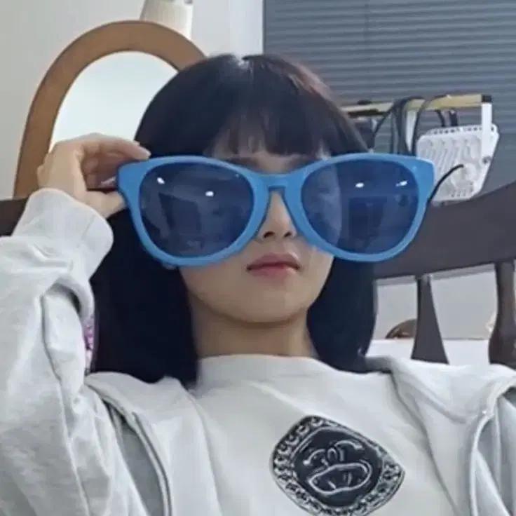 깊티로 아이브 포카 구해용