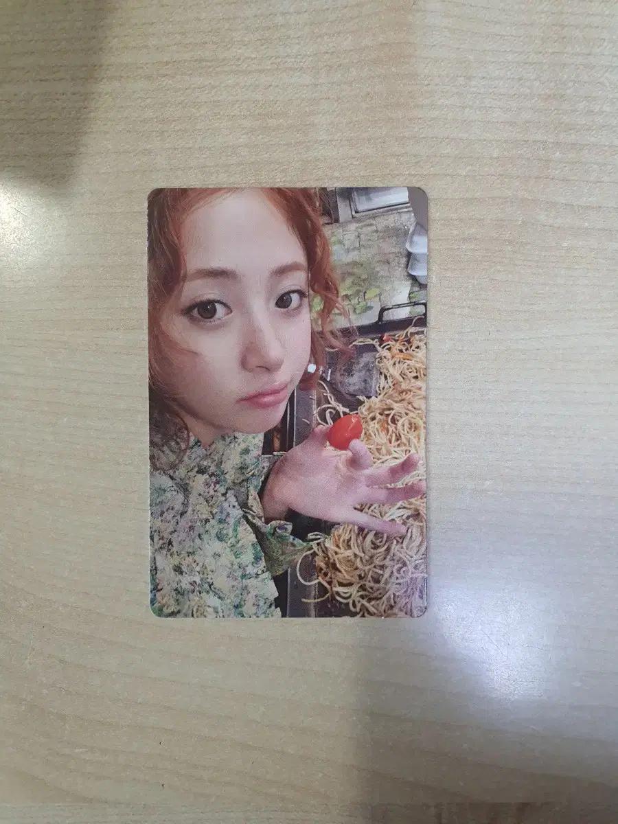 르세라핌 스파게티 허윤진 포카