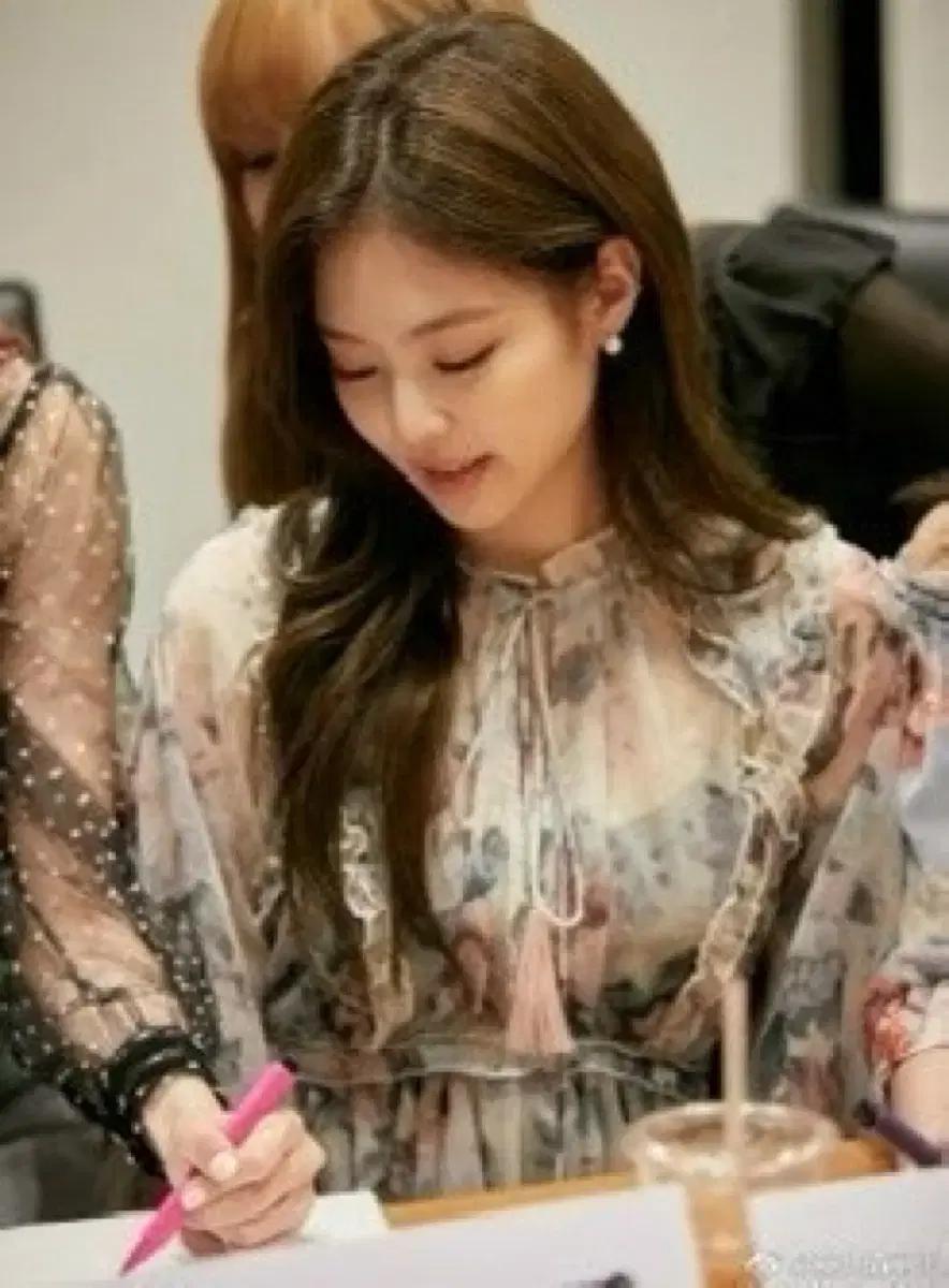 제니 블라우스