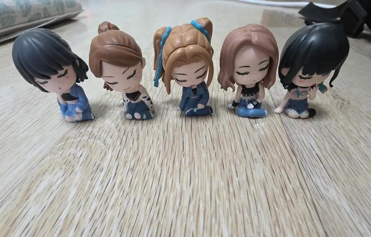 르세라핌 어깨쿵 피규어 5개일괄